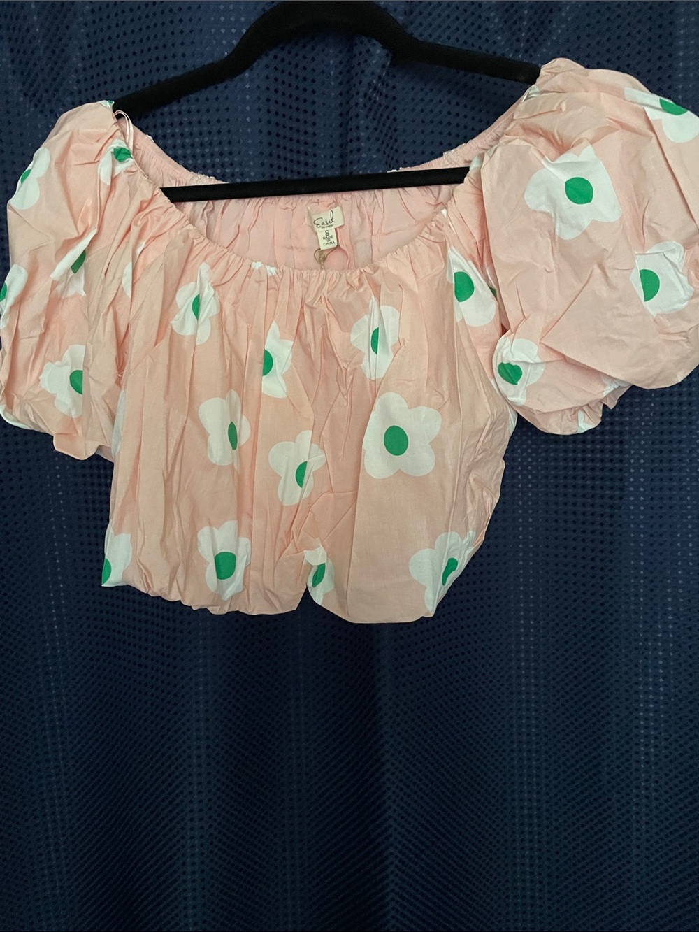 Peach Floral Puff-Sleeve Crop Top - Picture 11 of 16